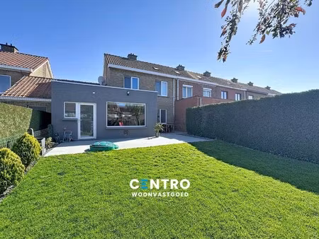 gerenoveerde woning met garage en tuin met groot zonneterras!