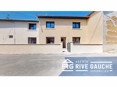 cheyssieu – maison de village entièrement rénovée avec terrasse