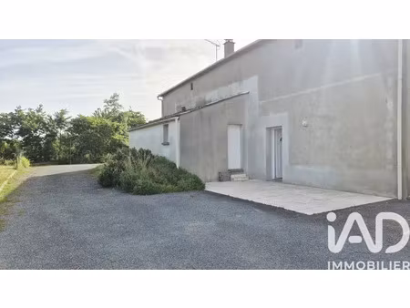 maison à la tessoualle (49280)