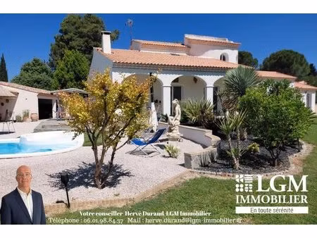 villa d'exception sans vis-à-vis sur plus de 1700 m2 de jardin paysager