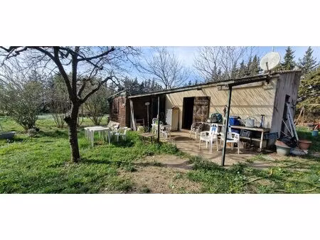 a vendre. terrain de loisir avec permis sur vias.