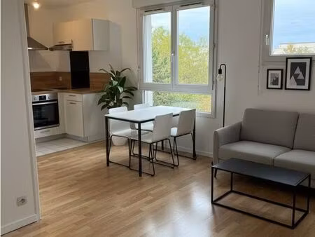 studio 1 pièce 27 m²