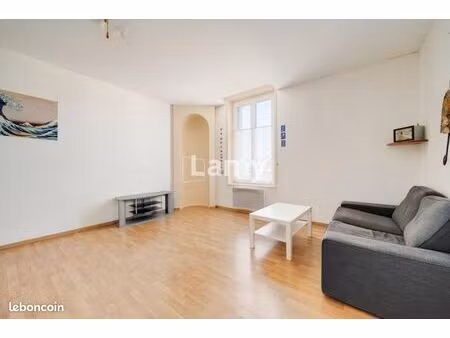 appartement 2 pièces 60 m²