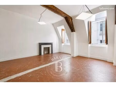 studio 1 pièce 31 m²