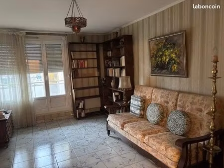 appartement t 4