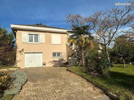 maison 5 pièces avec terrain de 1300m2