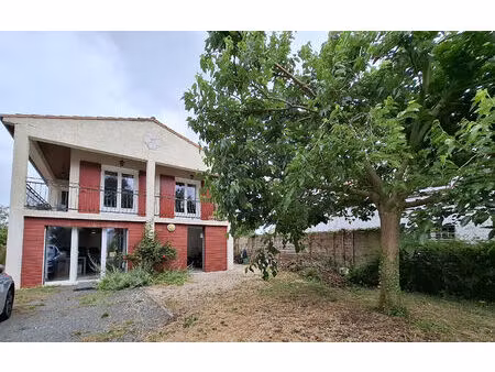 maison echillais 6 pièces avec jardin