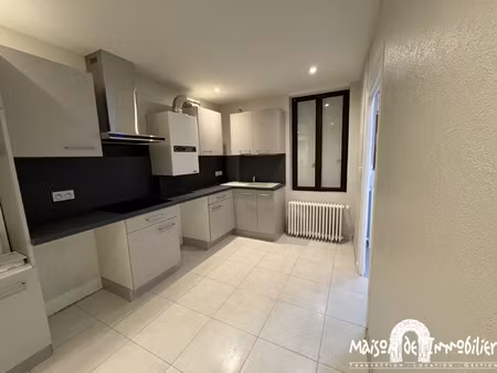 a louer à cognac - maison de ville - 4 pièces - 100m2 - gran