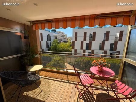 studio meublé proche mer avec terrasse – juan-les-pins | bail étudiant 9 mois