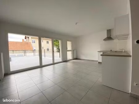 appartement 3 pièces 77 m²