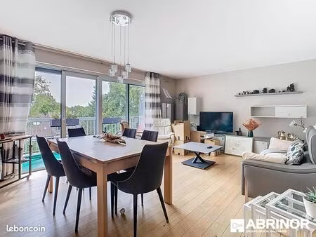 appartement 4 pièces 94 m²