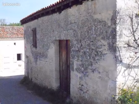 grange 50m² pour stockage  10km sud d’angoulême