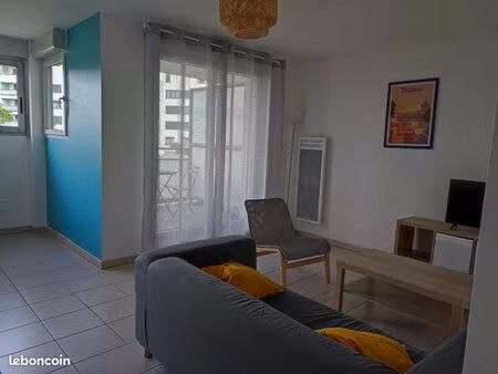 t2 meublé 45 m² secteur perget-monturon / lycée international
