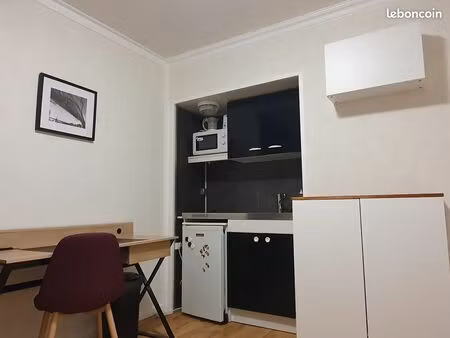 chambre avec balcon individuel - centre lille