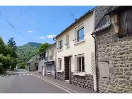 vente maison 7 pièces 141 m² à le mont dore (63240)  175 000 €