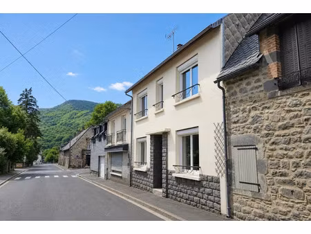 vente maison 7 pièces 141 m² à le mont dore (63240)  189 000 €