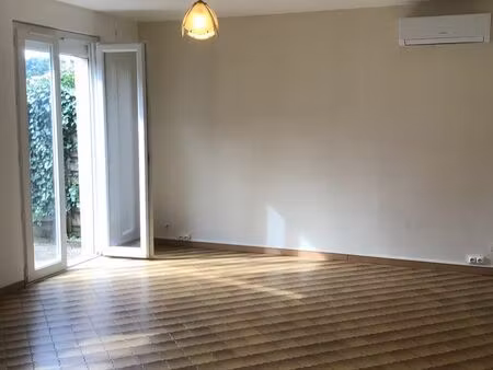 appartement t3 de 73 m² rez-de-chaussée dans maison 