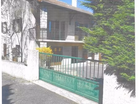 appartement 75 m2 2 chs avec dépendance