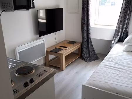 studio 1 pièce 14 m²
