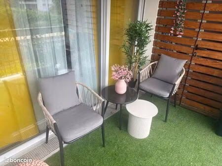 location appartement meublé avec extérieur – 2 chambres
