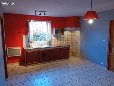 appart 47m2 belves (sagelat) a louer 440 euros hors charges
