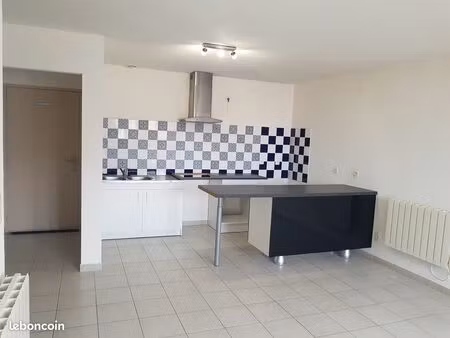 appartement t3 – avec cave et cellier en résidence sécurisé avec 2 places de parking sécur