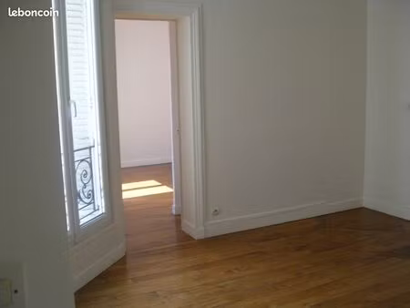 à louer t2 à mairie de clichy