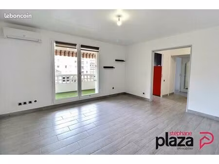 appartement t2 hyères gare + parking