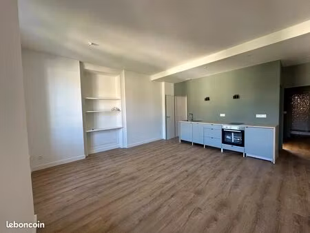 appartement 2 pièces 60 m²