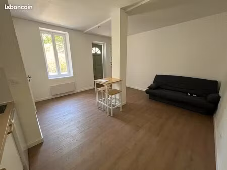 studio meublé 29 m² avec terrasse couverte – refait à neuf – centre-ville de mazamet