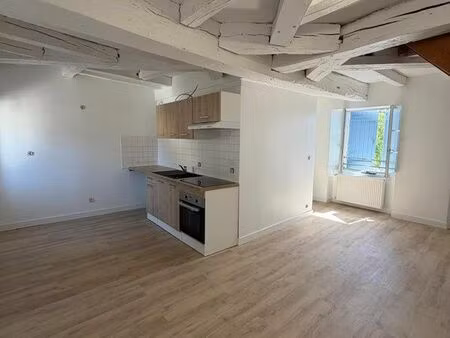 à louer – appartement t4 en triplex à chalon-sur-saône