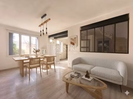charmante maison de ville au cœur de marsillargues calme  extérieur et garage