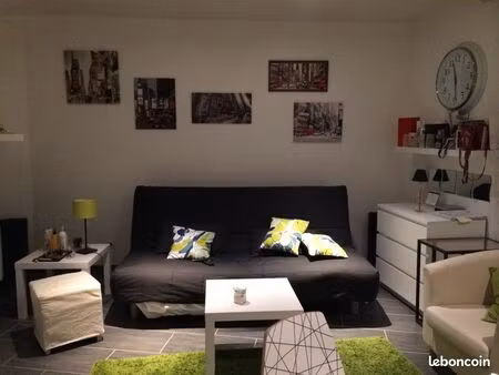 a louer studio meublé
