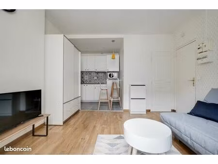 studio meublé 20m2 paris 18 métro 4 & 12