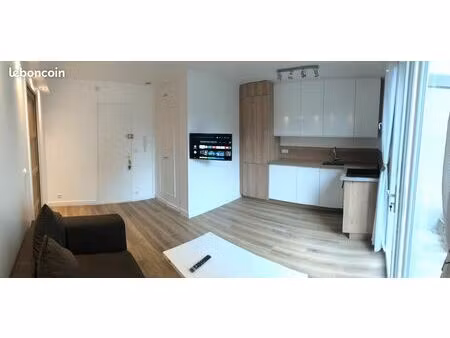 t2 complétement rénové  versailles