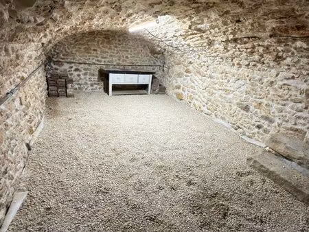 cave voûtée stockage