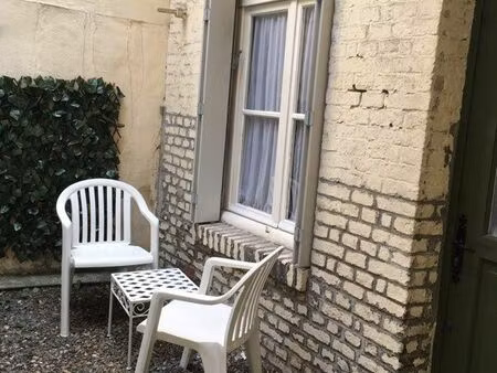 loue maisonnette meublé 10m2 avec mezzanine et extérieur rouen centre