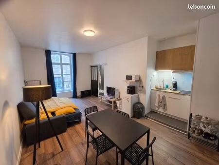 studio meublé  rénové à neuf  toutes charges incluses