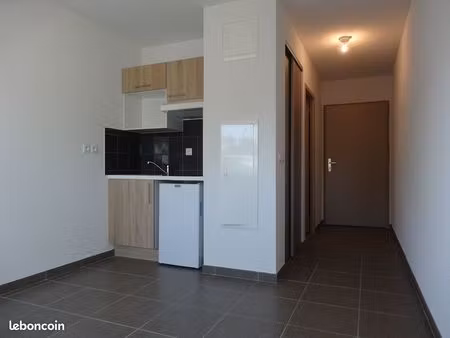 studio 1 pièce 17 m² en face de la fac
