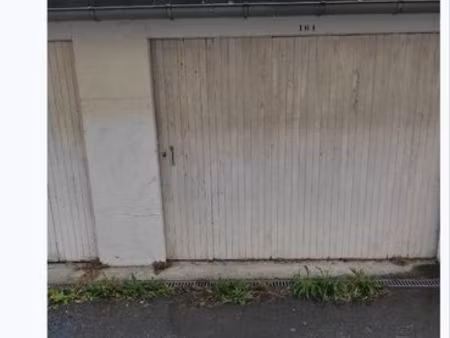 garage à louer