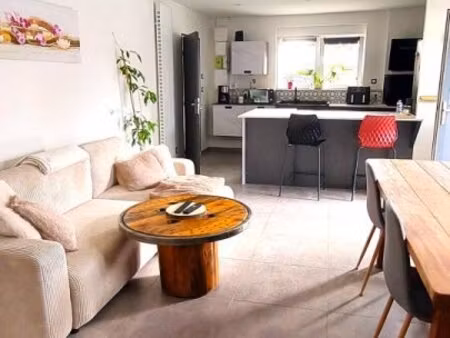 à louer maison 65 m² – 650 € |maretz
