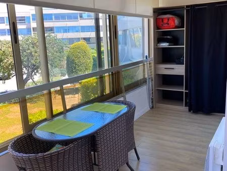 studio loggia 28m2 bail long (non étudiant)