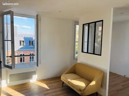 studio meublé en plein centre ville d'amiens