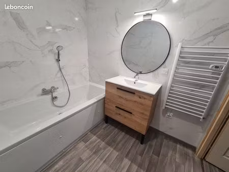 75m2  balcon + loggia  2 chambres t3  climatisation  grande baignoire. rénovation intégral
