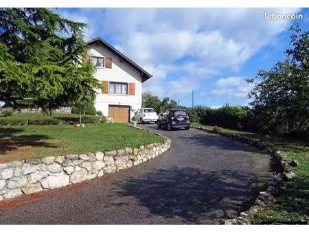 appartement meublé avec jardin privatif et vue panoramique mont-blanc  salève et voirons –