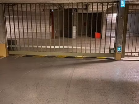 parking dans garage