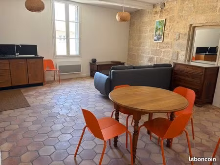 appartement meublé - centre ville uzès