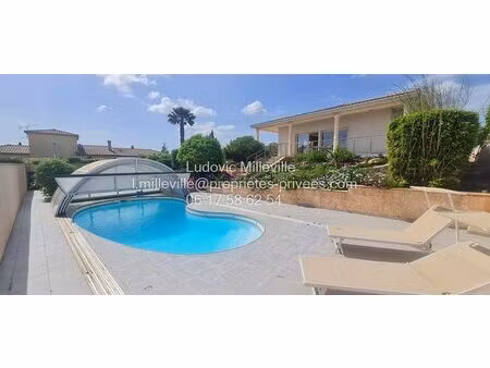 jolie villa de 156m² avec grand garage/piscine sur jardin paysager de 1161m²