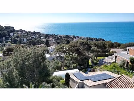 sète - mont saint clair - vue mer - piscine - villa 4 chambres - 187 m2 habitables sur 1..