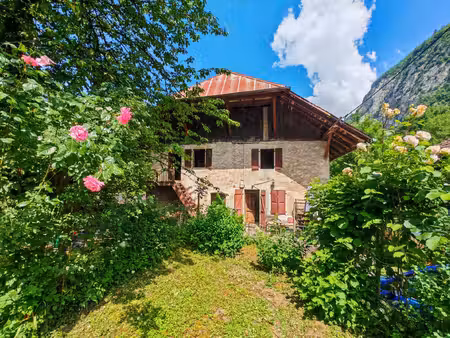ancienne ferme à rénover - pour investisseurs ou projet famili